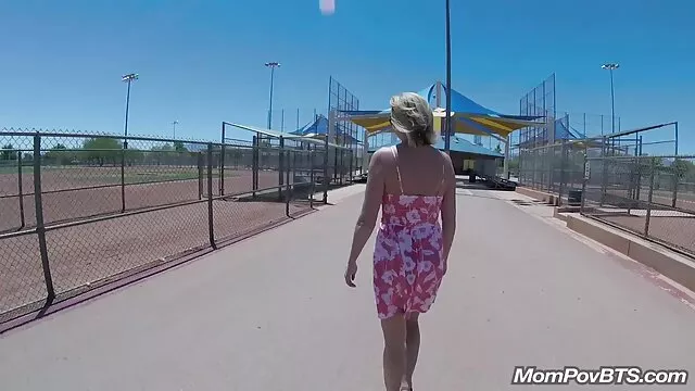 Casting ts Amateur tugs huge cock xvídeos melhores vídeos de pornô