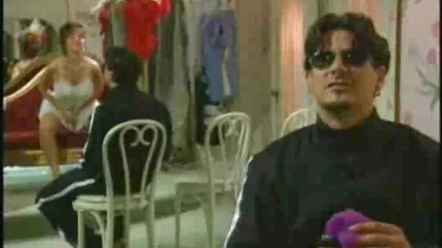 Carona da MILF-Pila grande a bater uma pequena e apertada milf loira melhor filme porno amador - parte 2