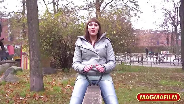 A Kayla precisa de dinheiro, por isso lixa-se. melhor filme de pornô 2020