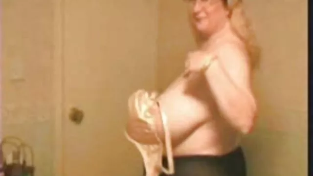 A Milf alemã Boazona fodeu ao telefone os melhores vídeos pornô brasileiros com o marido.