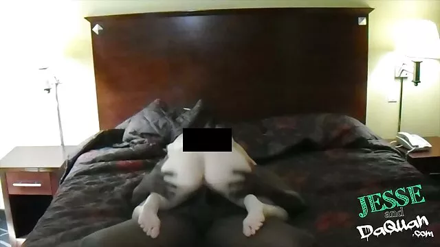 A manhã de Natal trouxe video porno melhor a pila do Pai Natal para raparigas Lésbicas.