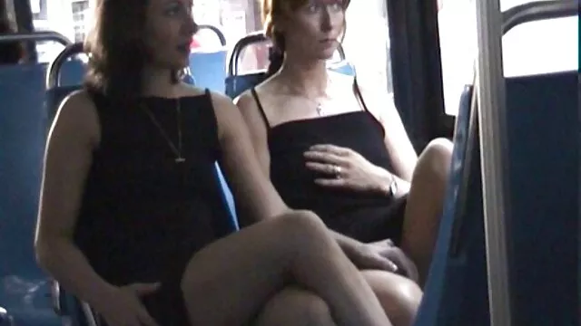 Uma Japonesa melhores porno de novinhas gira fodida por esta Rata peluda