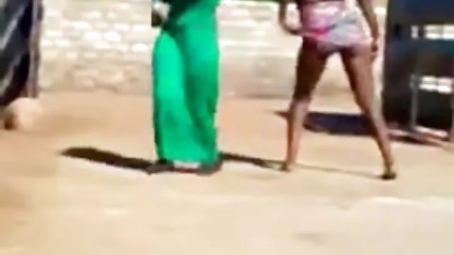 Um adolescente os melhores vídeos pornô nacional giro bem fodido pelo namorado depois do duche matinal.
