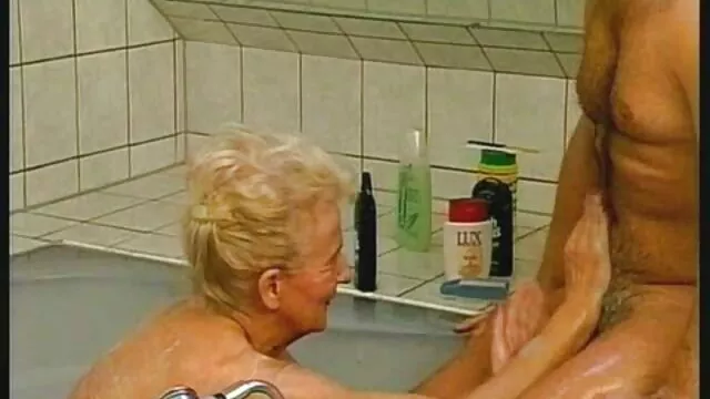 Mulher mais velha significa diversão melhor video amador porno parte 89