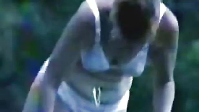 Dona de casa tonificada as melhores do porno fica suada
