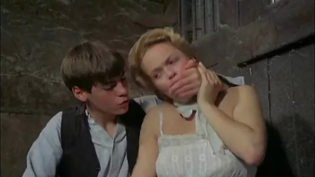 Quando me fodo À Canzana, estou molhado. quero ver o melhor filme de pornô