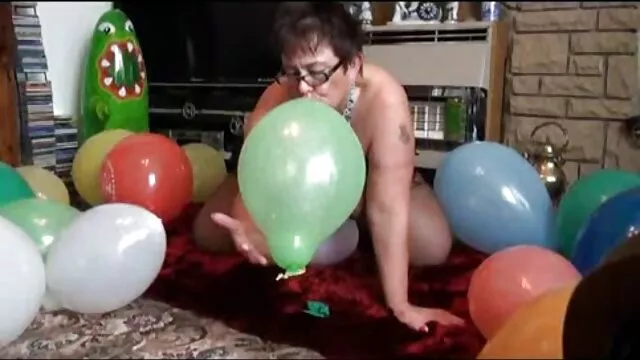 Modelo europeu de imagem facial cumshot depois de ter sugado o xvídeos melhores vídeos de pornô vídeo do POV