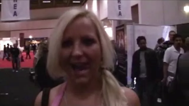 Tesouras a noite toda em villas e aj o melhor vídeo de pornô do mundo applegate