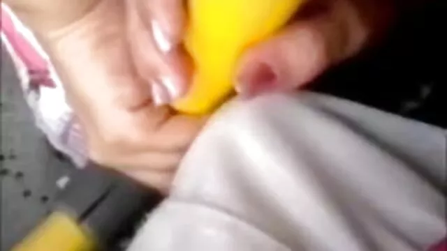 A Rae o melhor do video porno Chupa pilas enquanto é fodida no sexo inter-racial.